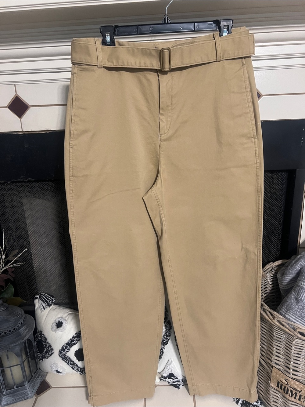 Banana Republic Straight-Leg Belted Chinos in Khaki